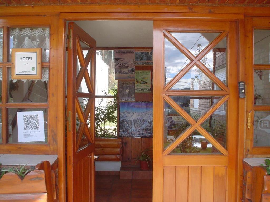 Hosteria Nuevo Pinar Сан-Карлос-де-Барилоче Экстерьер фото